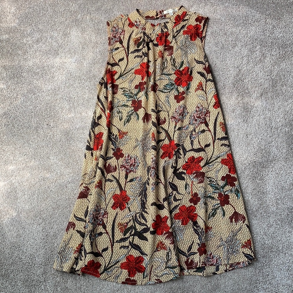 Floral tan Jodifl high neck sleeveless dress with small open back - size S